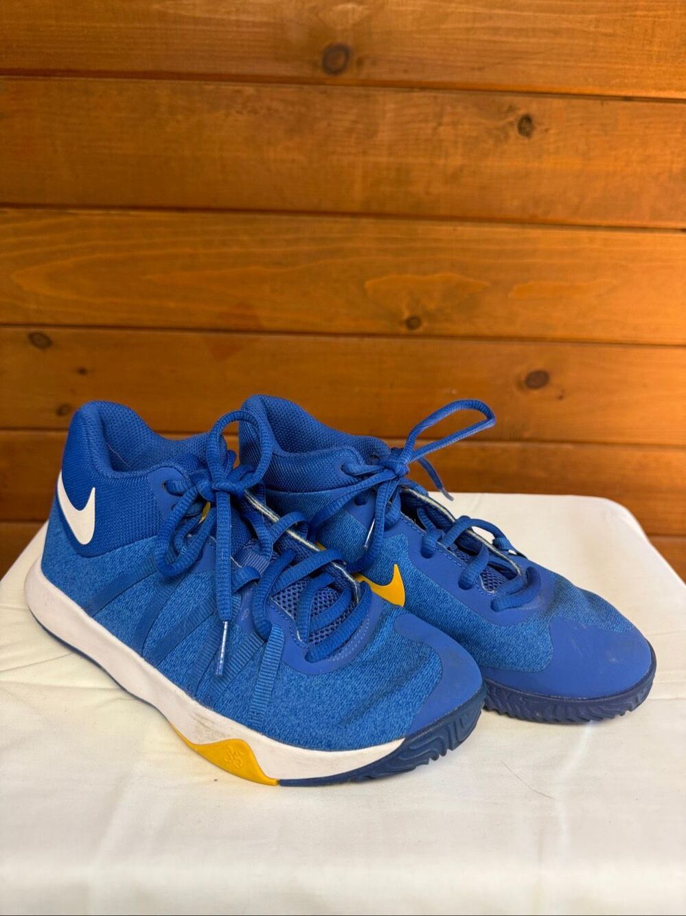 Nike KD Trey 5 V 'Warriors' basketball shoes Kids Sz 2 Youth AA8760-400